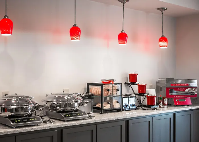 Ramada By Wyndham Sellersburg/Louisville North