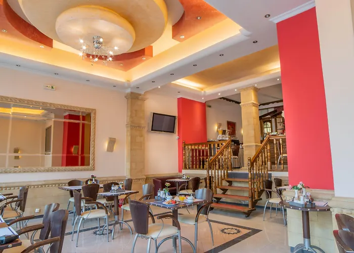 Argo Hotel Piraeus