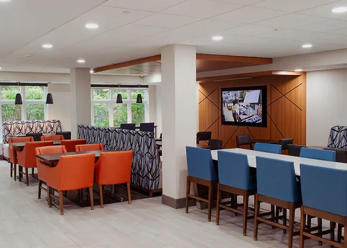 Holiday Inn Express Hotel & Suites Vineland Millville By Ihg