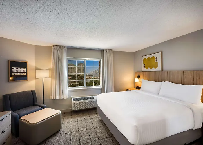 Sonesta Simply Suites Jersey City