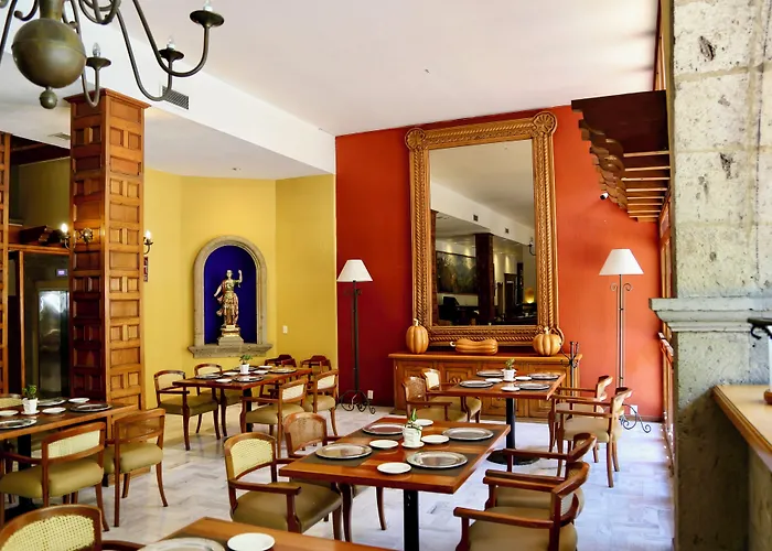 Hotel De Mendoza