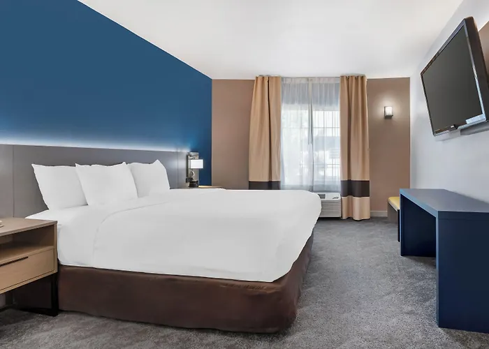 Comfort Inn & Suites Sacramento - University Area
