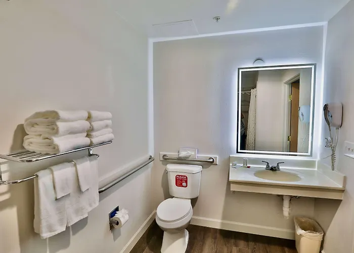 Baymont By Wyndham Tucson Airport
