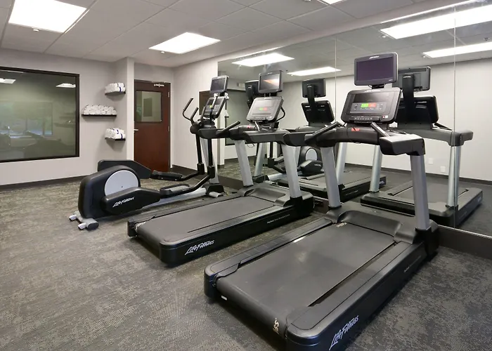 Fairfield By Marriott Inn & Suites Charlottesville North