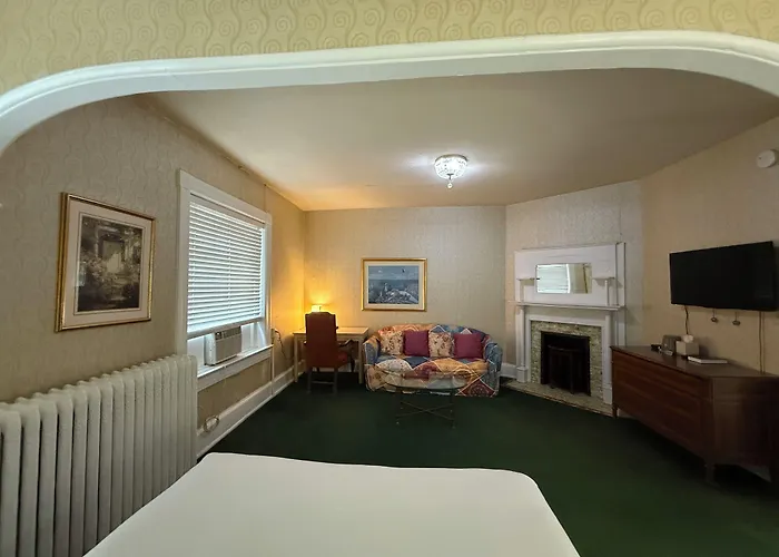 Windsor Inn Hotel