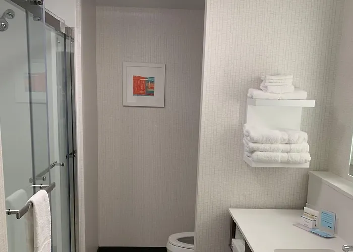 Hampton Inn Boston Logan Airport