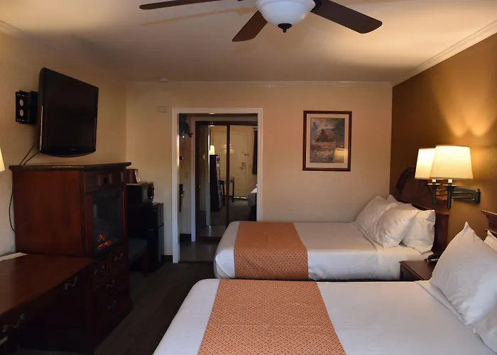 Dynasty Suites Redlands