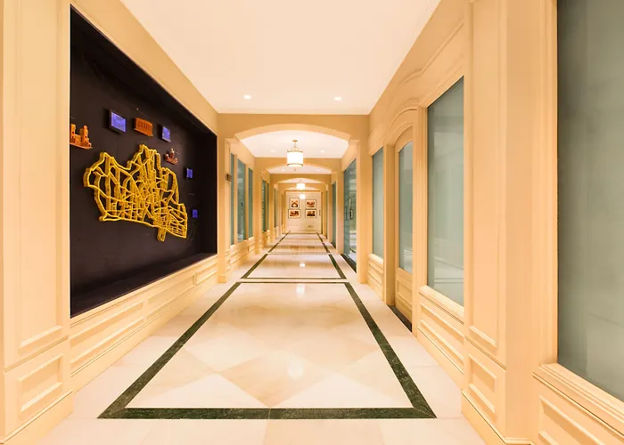 Taj Connemara, Chennai