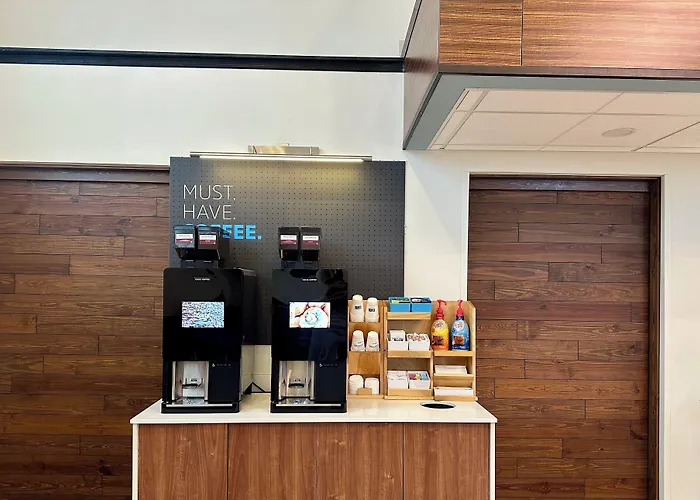 Holiday Inn Express & Suites Seattle-Sea-Tac Airport By Ihg
