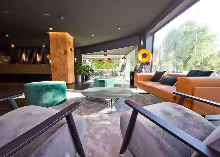 Aparthotel Atenea Valles