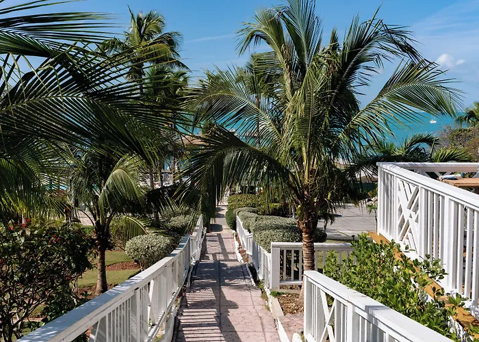 Romora Bay Resort & Marina
