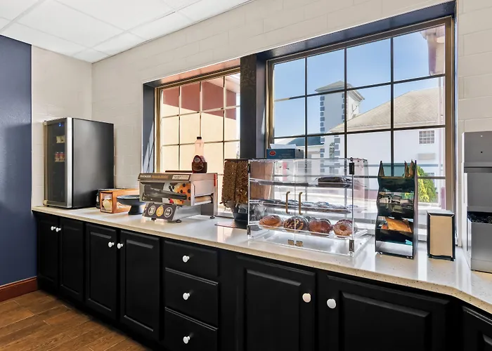 Scottish Inns & Suites - North Hershey