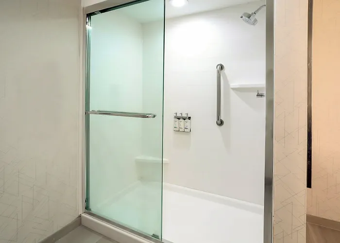 Holiday Inn Express Hotel & Suites Dover By Ihg