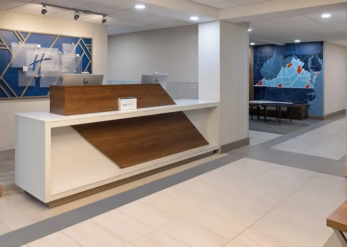 Holiday Inn Express & Suites Leesburg - Historic District By Ihg