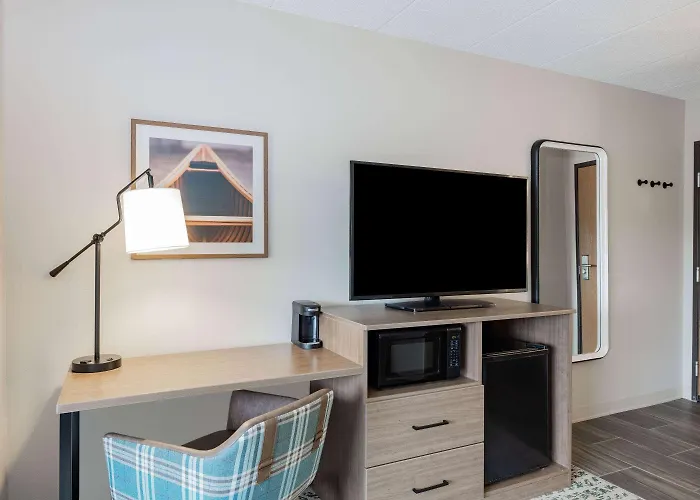 Americinn By Wyndham Duluth South Black Woods Event Center