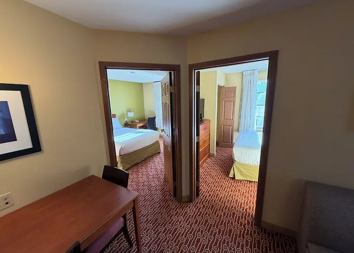 Mainstay Suites Bloomington Near University