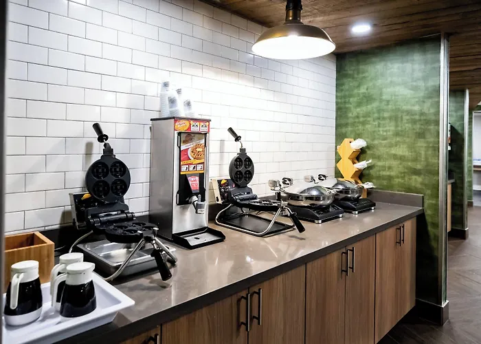 Fairfield By Marriott Inn & Suites Louisville Airport