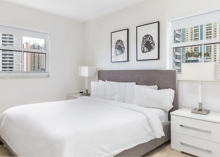 Fortune House Hotel Suites