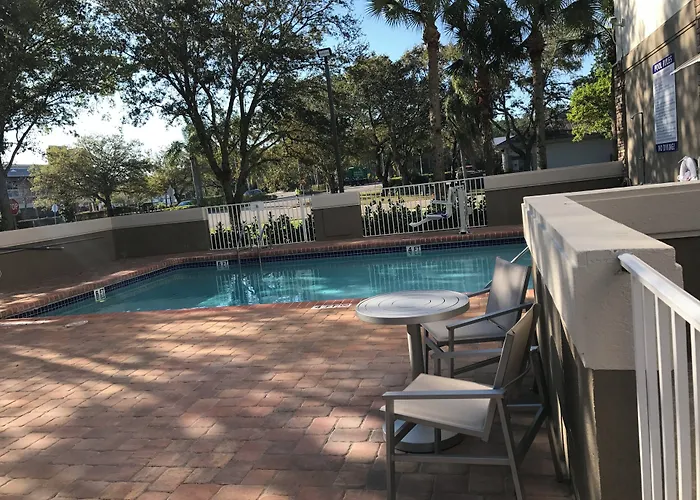 Holiday Inn Express - Naples South - I-75 By Ihg
