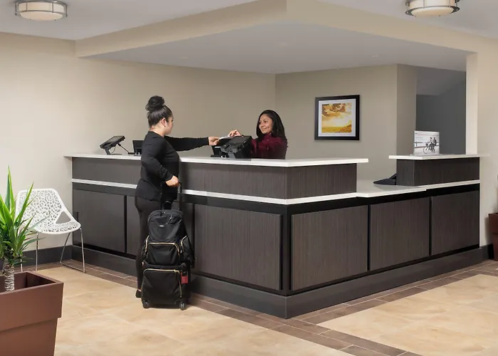 Candlewood Suites Alexandria West By Ihg