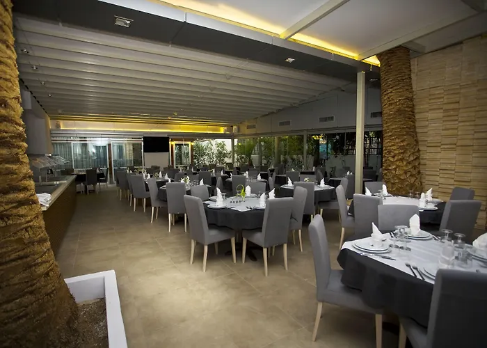Astron Hotel