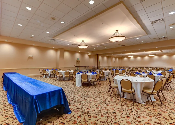 Chateau Resort & Conference Center