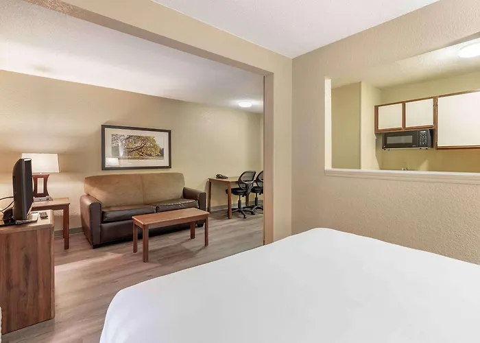 Extended Stay America Suites - Wichita - East