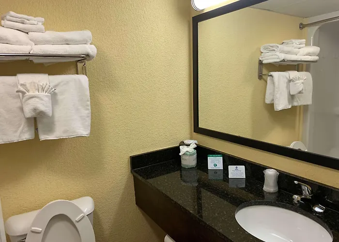 Best Western Ocean Sands Beach Resort
