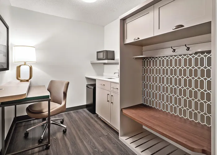 Holiday Inn & Suites Bothell An Ihg Hotel