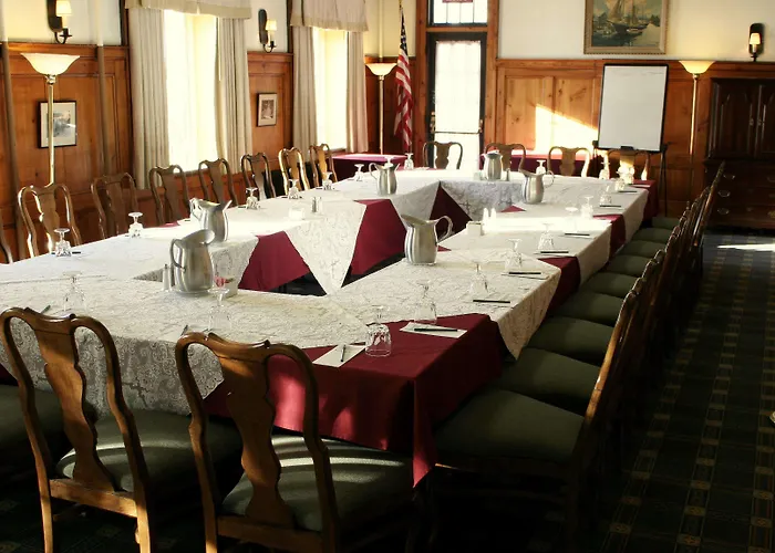 Middlebury Inn