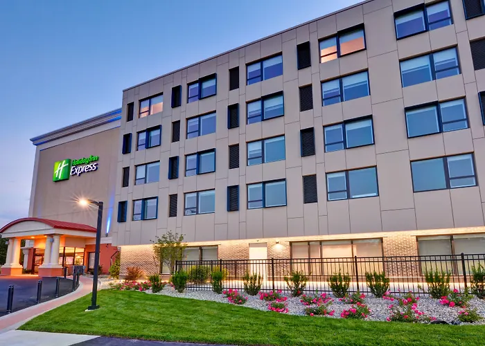 Holiday Inn Express Boston By Ihg