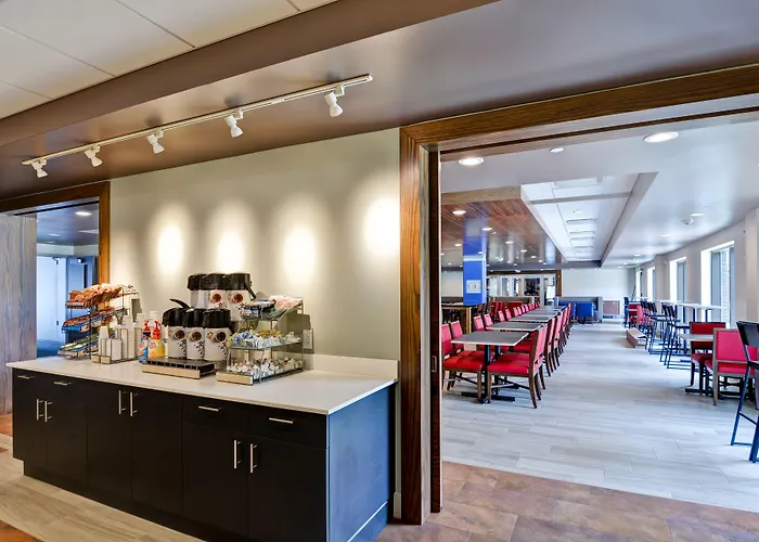 Holiday Inn Express Boston By Ihg