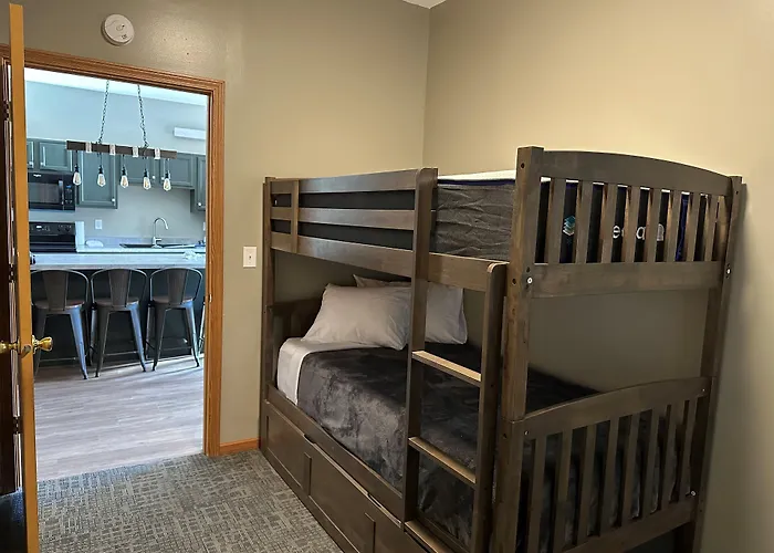 Everspring Inn & Suites