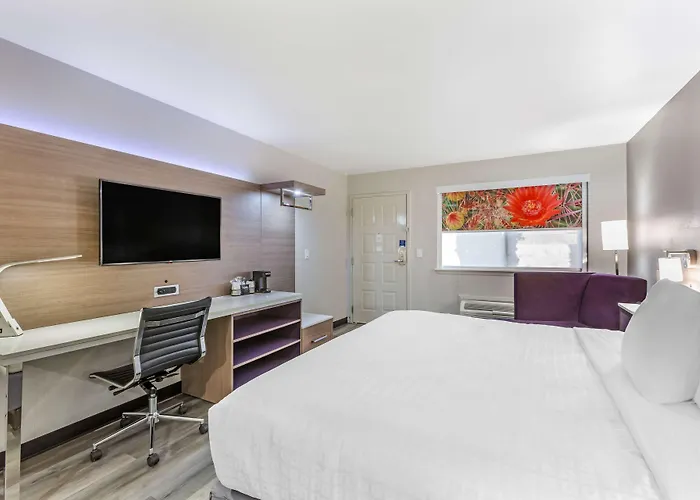 Best Western Sunland Park Inn