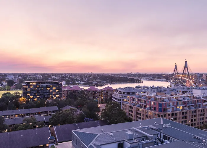 Oaks Sydney Goldsbrough Suites
