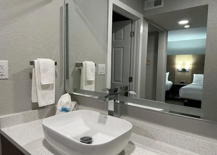Mainstay Suites Springfield South - Battlefield Rd
