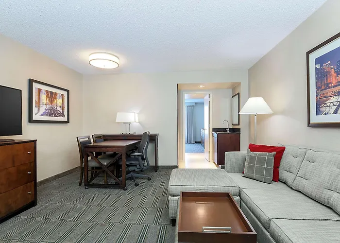 Embassy Suites By Hilton Chicago Lombard