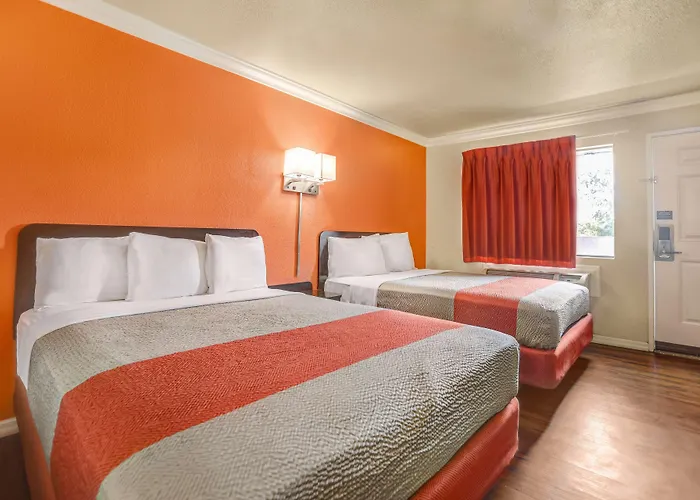 Motel 6-Fresno, Ca - Belmont Ave
