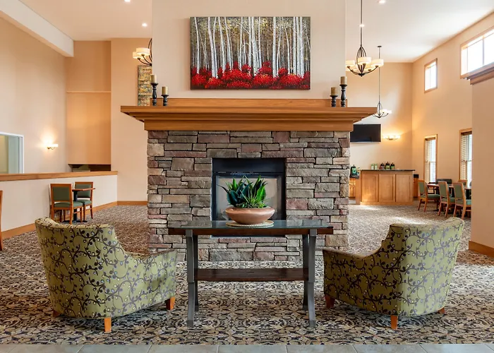 White River Inn & Suites