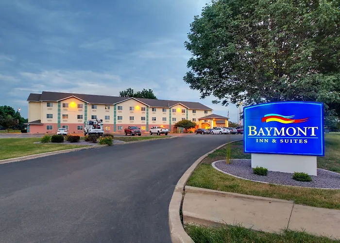 Baymont By Wyndham Galesburg