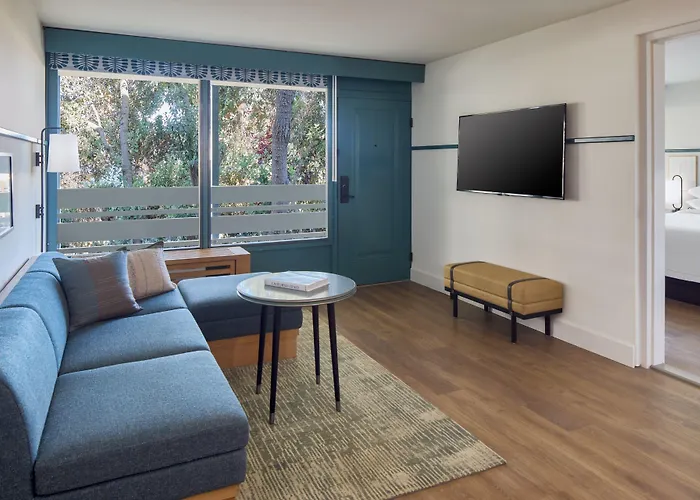 Monterey Beach Hotel, A Tribute Portfolio Hotel