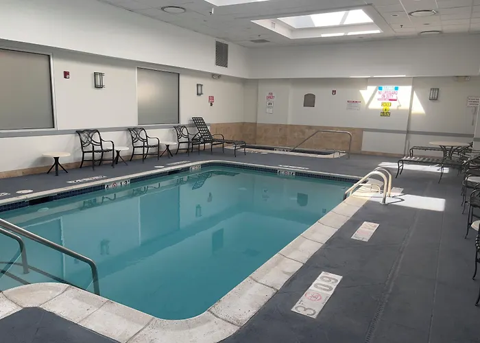 Clarion Hotel & Suites Hamden-New Haven