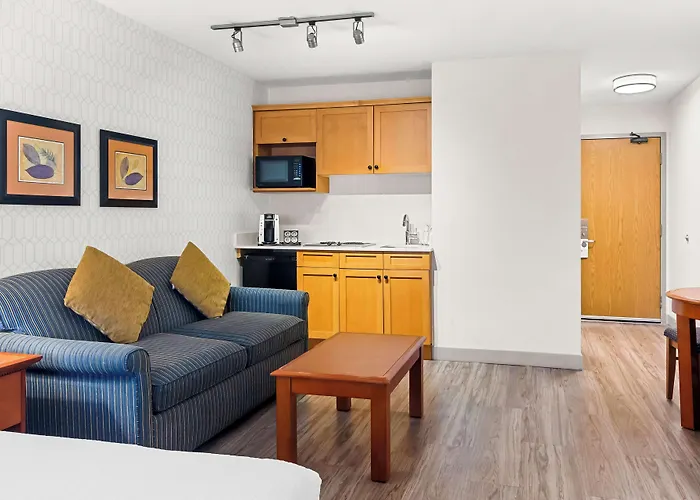 Best Western Plus Langley Inn