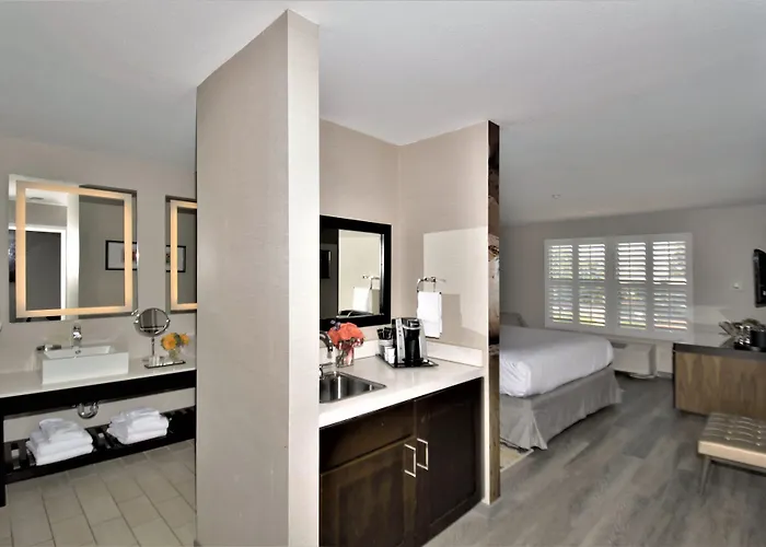 Hotel Indigo Napa Valley By Ihg