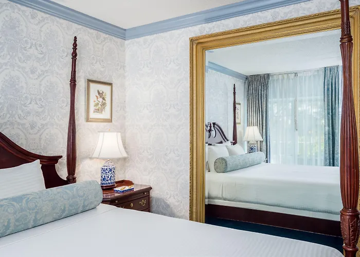 The Farmington Inn And Suites
