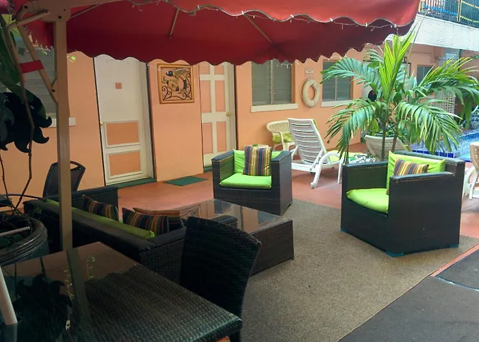 Towne Hotel