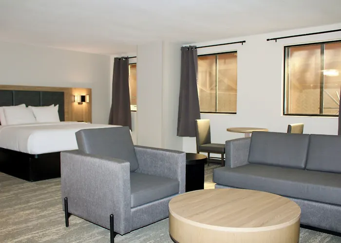 The Cairn Hotel, An Ascend Collection Hotel
