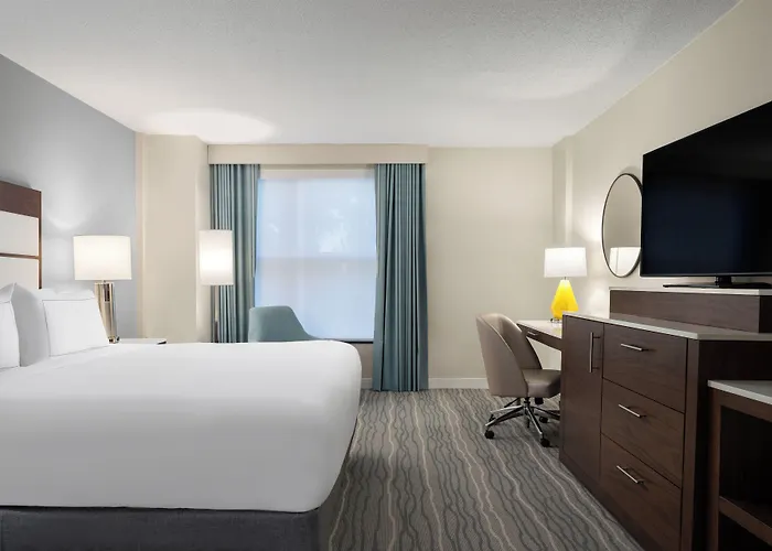 Doubletree By Hilton Norfolk Airport
