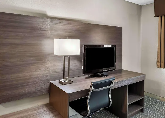 Surestay Hotel By Best Western Seatac Airport North