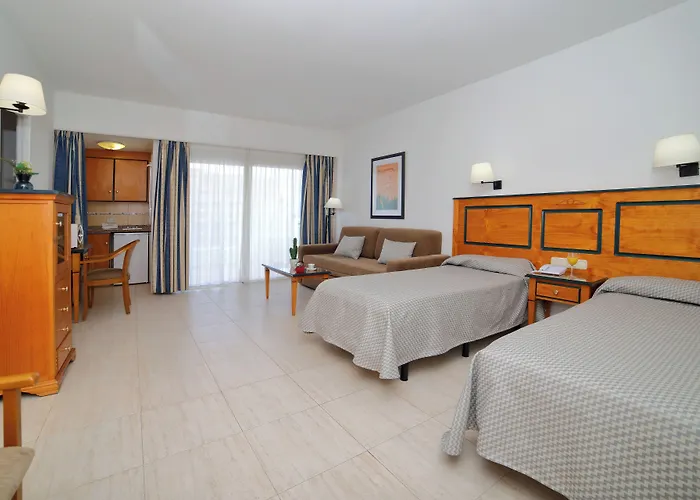 Hotel Apartamentos Pyr Fuengirola